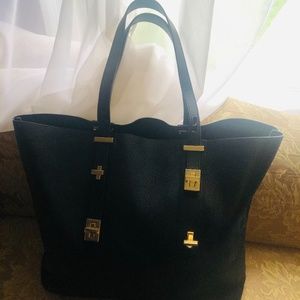 INDIA HICKS CLASSIC SOLITAIRE BLACK TOTE!